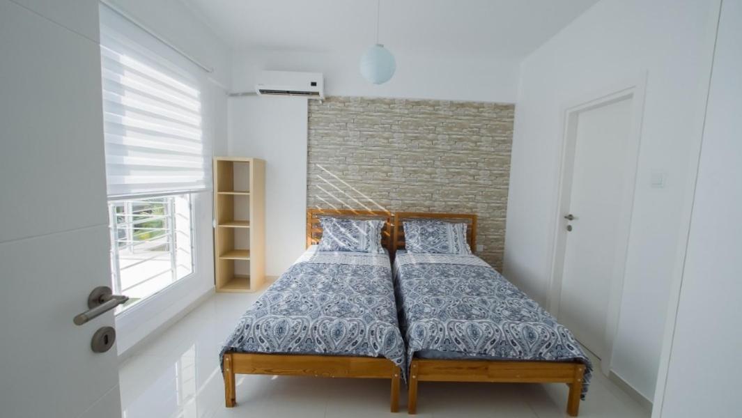 Caesar Apartment